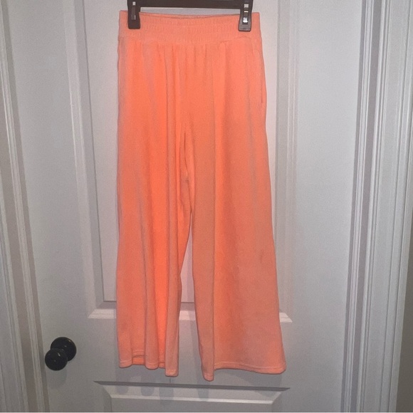 Cozy Neon Orange Hoodie and Sweatpants Set - Picture 6 of 13